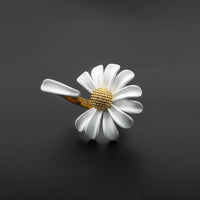 Cute Small Daisy Flower Stud Earrings